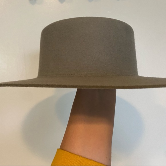 Gigi Pip Hat - DAHLIA BOATER - Picture 5 of 9